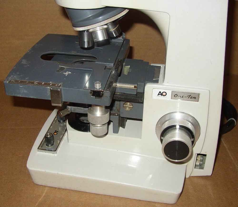 American Optical AO MicroStar One-Ten Microscope + Objectives Condenser *Clean*