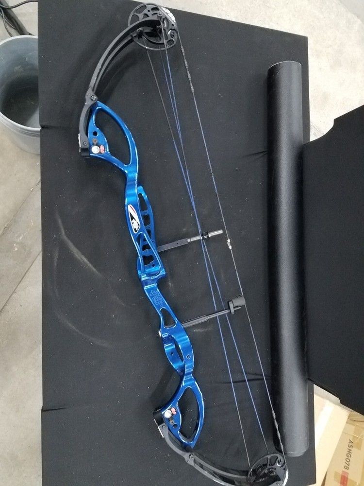 PSE Xpression Compound Target Bow