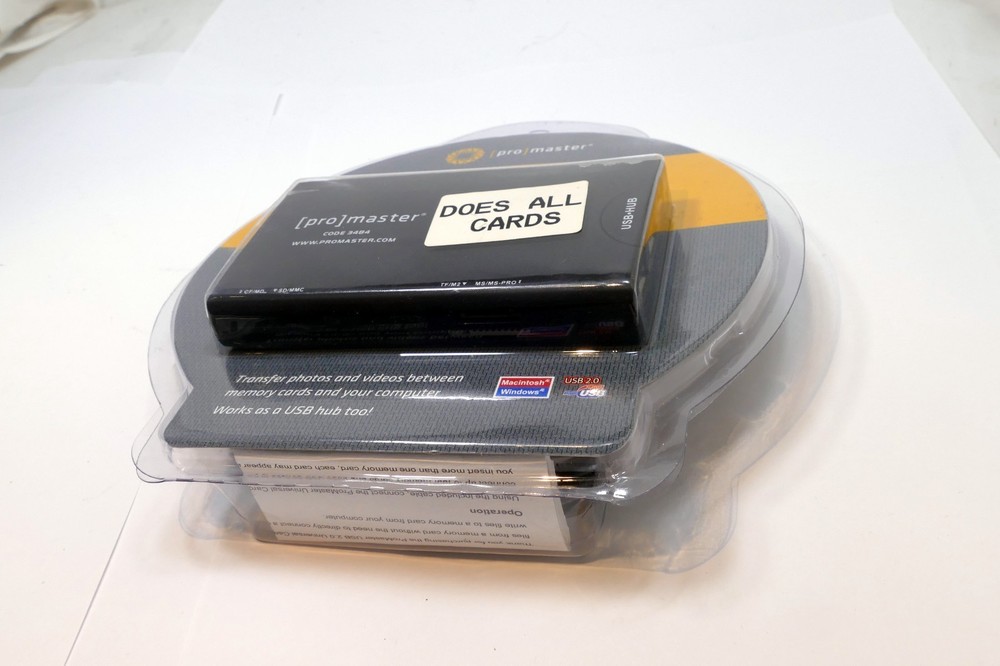 NEW! ProMaster USB 2.0 Multi Memory Card Reader SD/MS SDHC with USB HUB #3484