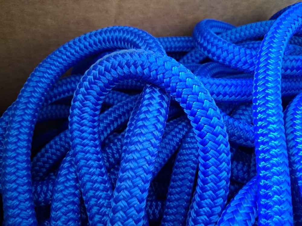 9/16 " x 100 ft. Double Braid-Yacht Braid Polyester Rope . Marine Blue