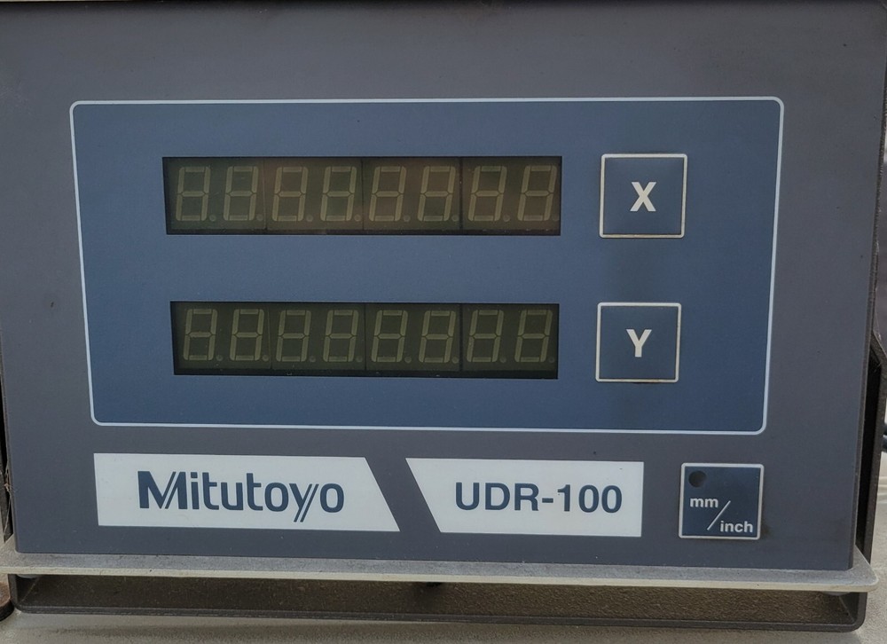 Mitutoyo PH-3500 Profile Projector