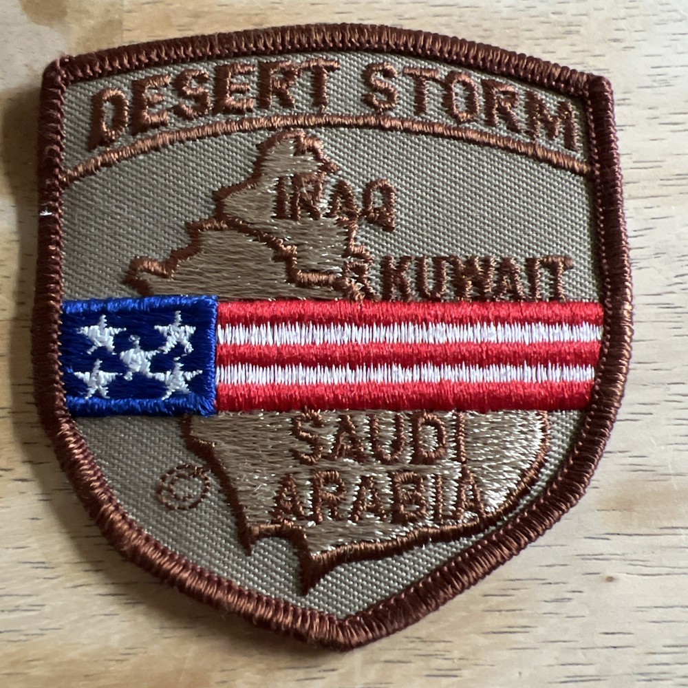 Large Operation Desert Shield Patch US Flag & Theater Map Iraq Kuwait Saudi