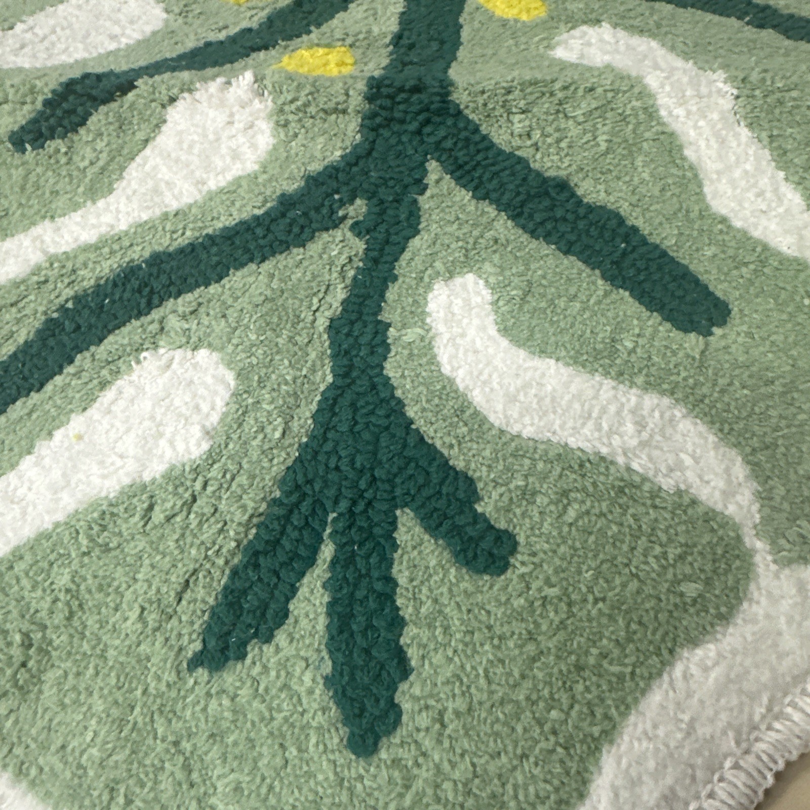 Room Essentials Bath Rug Leaf Green Cotton Non-Skid Monstera 26x34 New *Z