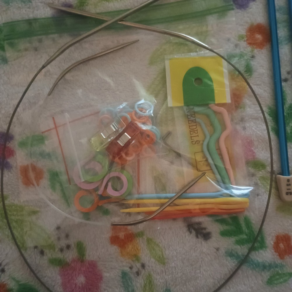 Knitting Needles Crochet Hooks, Stitch Markers, Cable Needles Set