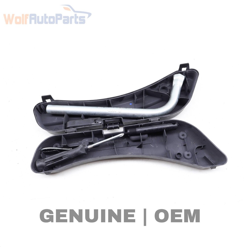 2002-2009 AUDI A4 QUATTRO - TOOL KIT 8E0012111A
