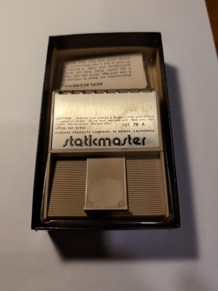 Vintage Staticmaster Static Elimination Brush - 3C500. (Dec. 1979)