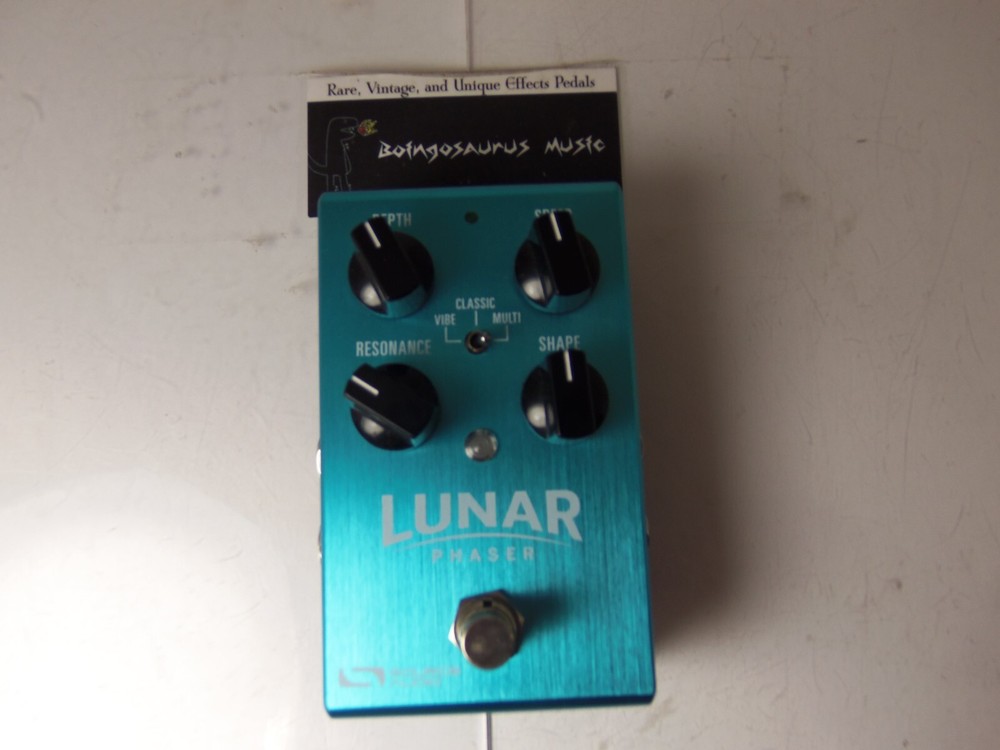 Source Audio One Series Lunar Phaser Phase Shifter  Guitar Effects Pedal
