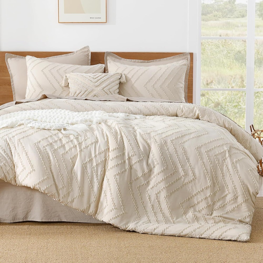 Beige comforter set, 3-piece tufted bedding comforter set with fluffy down.