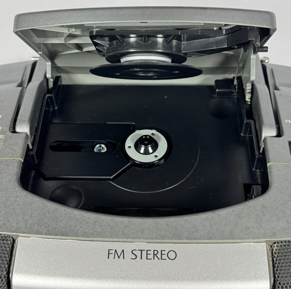 AIWA CSD-ES225 Compact Disc Stereo Radio Cassette Recorder Boombox FULLY TESTED