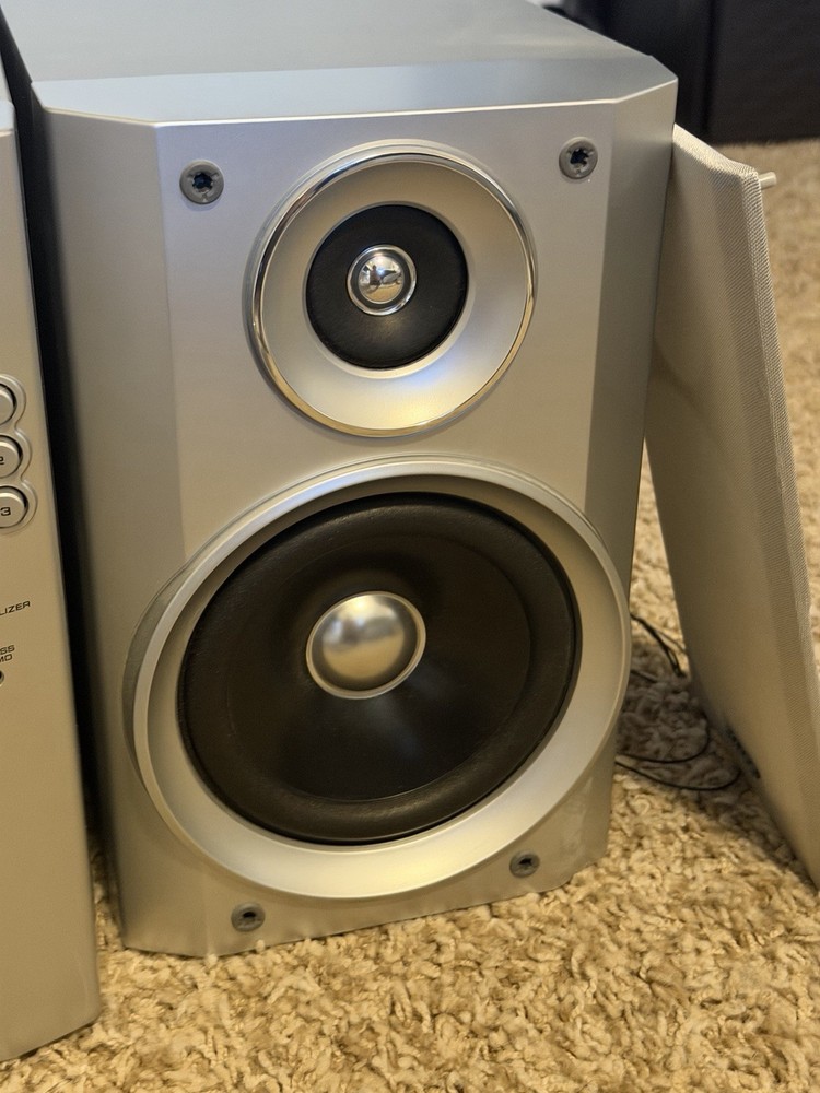 Sharp XL-HP500 Mini Component Stereo System w/ CP-HP500 Speakers