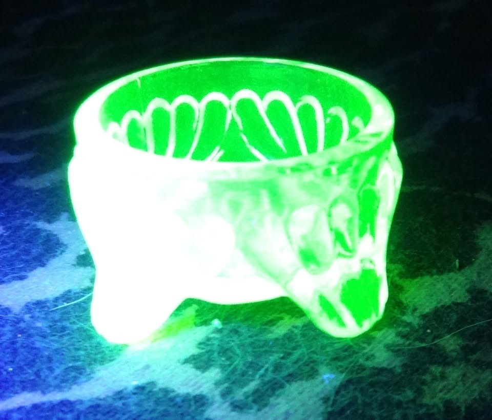 Dainty, Yellow Vaseline/Uranium Glass Footed Open Salt Dip, Cellar, Dish!