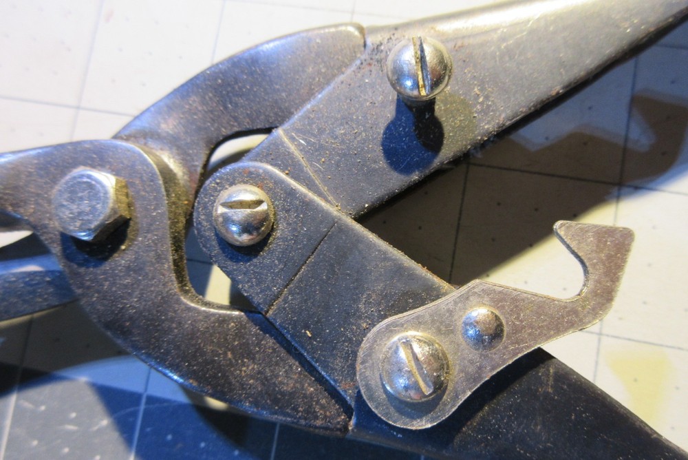 Tin Snips metal shears, lever type, prior owned