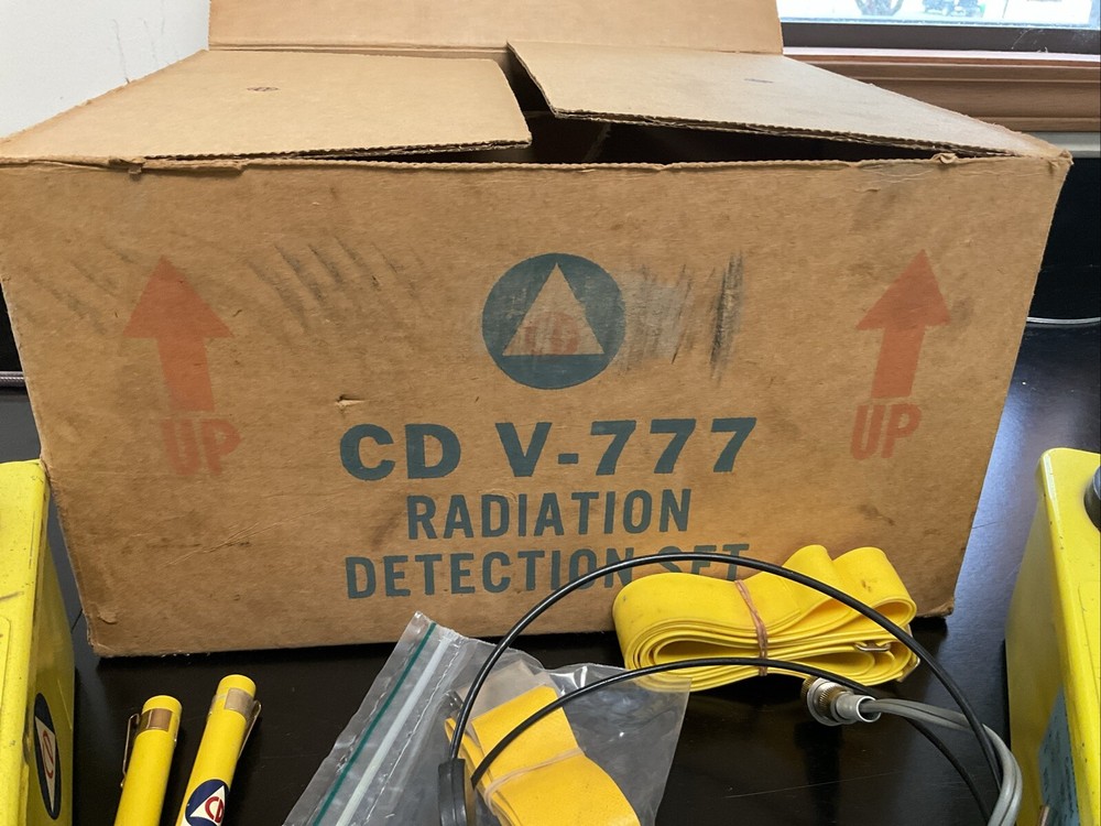 Victoreen CDV715 Radiation Detection Kit