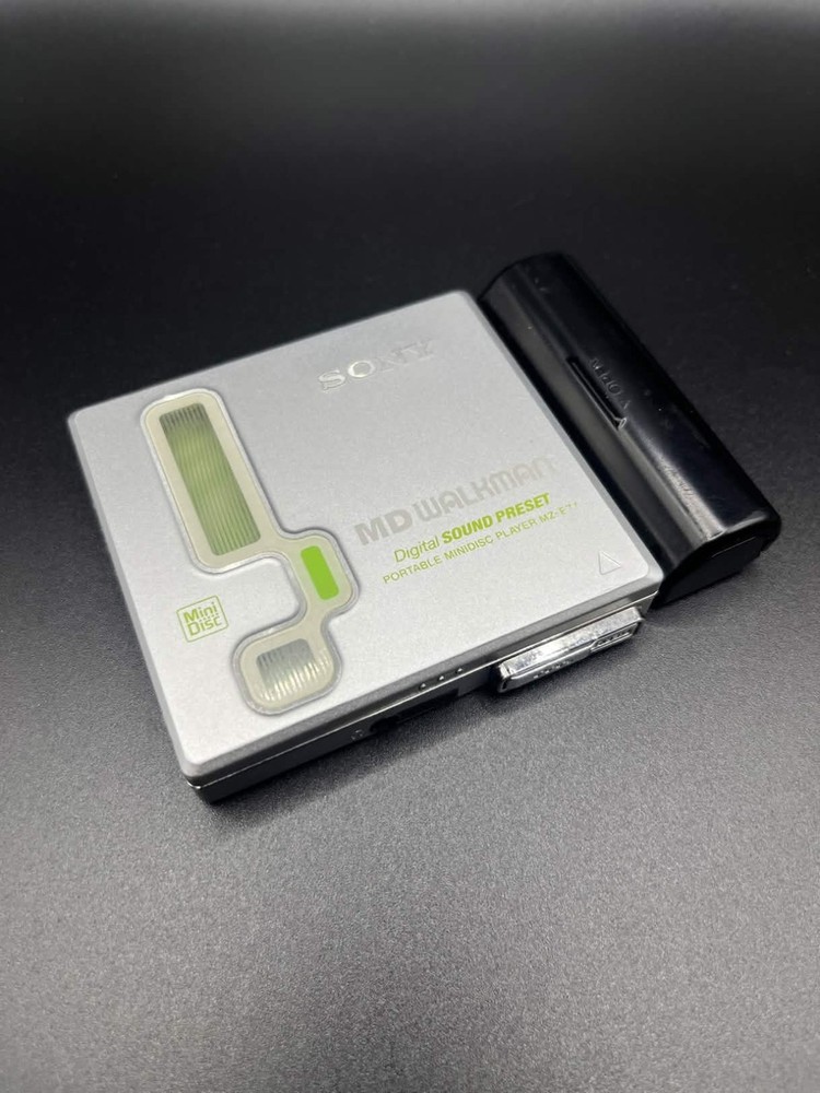 SONY MZ-E77 Silver MiniDisc MD Walkman Player - Working