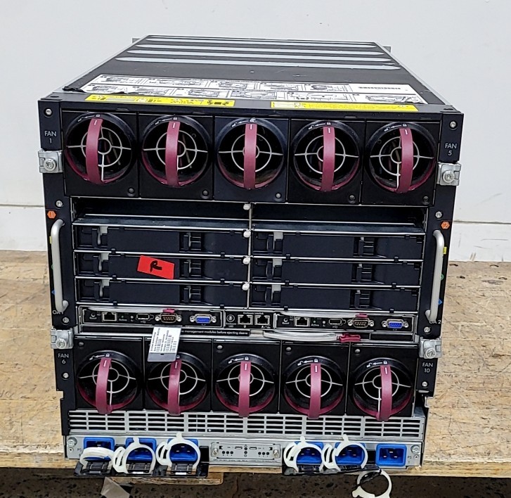 HP BladeSystem C7000 681844-B21 Blade Server Enclosure SEE NOTES