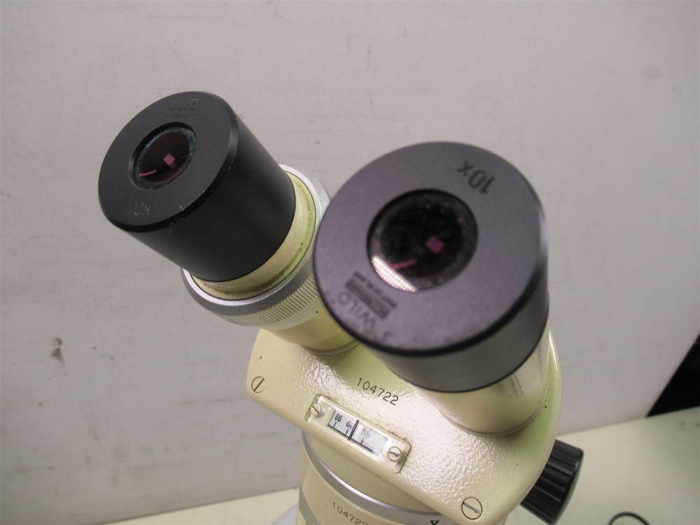 Wild Heerbrugg Stereo M5 Microscope on Base Rotating Turret Binocular Lab Unit