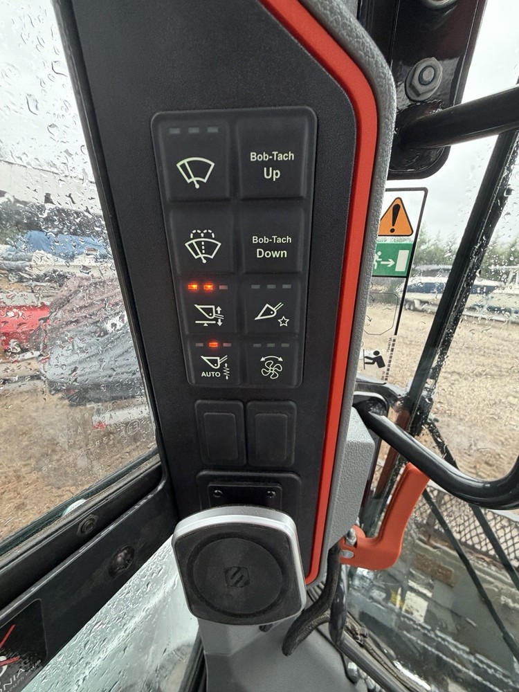 Bobcat T76 Platinum