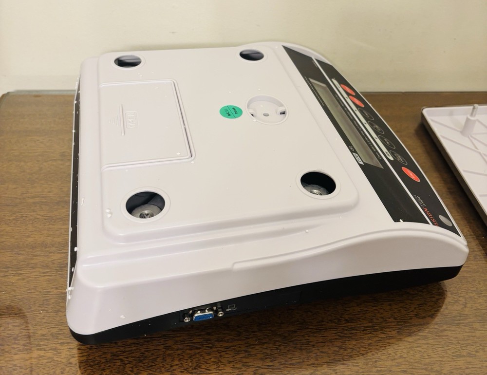 VisionTechShop TVD-60 Digital Bench and Counter Scale