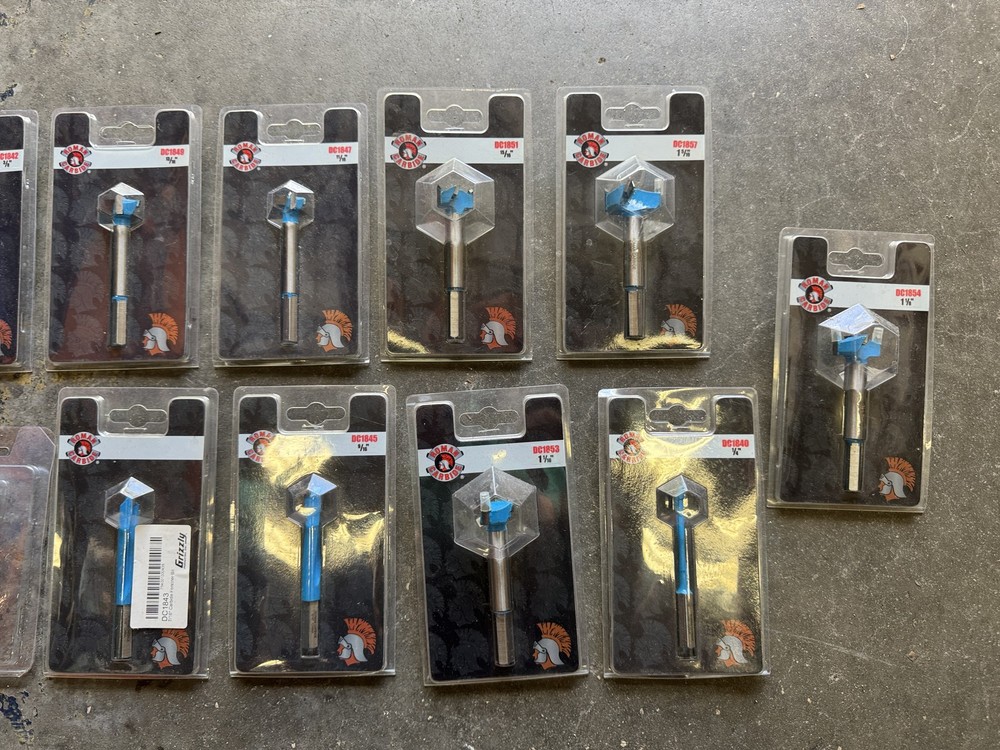 Lot of 15 Router Bits