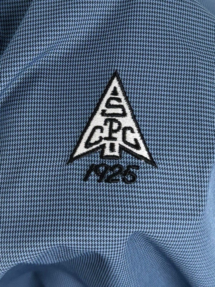 Zero Restriction Mens Large Jacket Pullover Wind Golf Club Logo Embroidered EUC