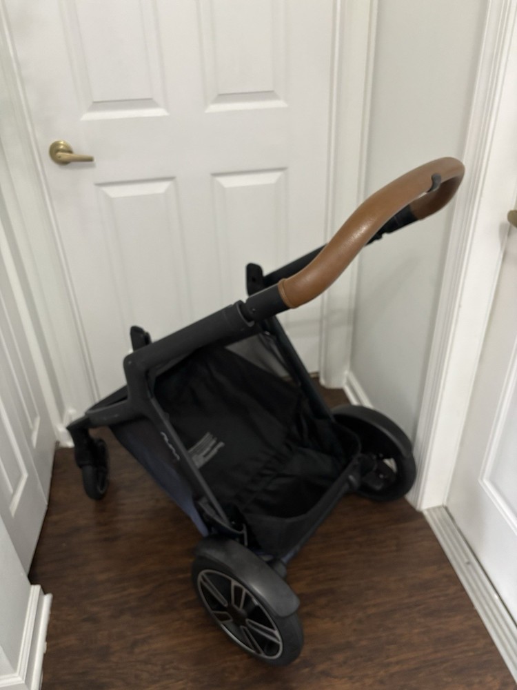 Nuna Demi Grow frame