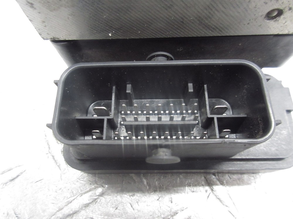 2014 Harley Electra Glide FLHTCU ABS Pump Anti Lock Brake Module Control Unit