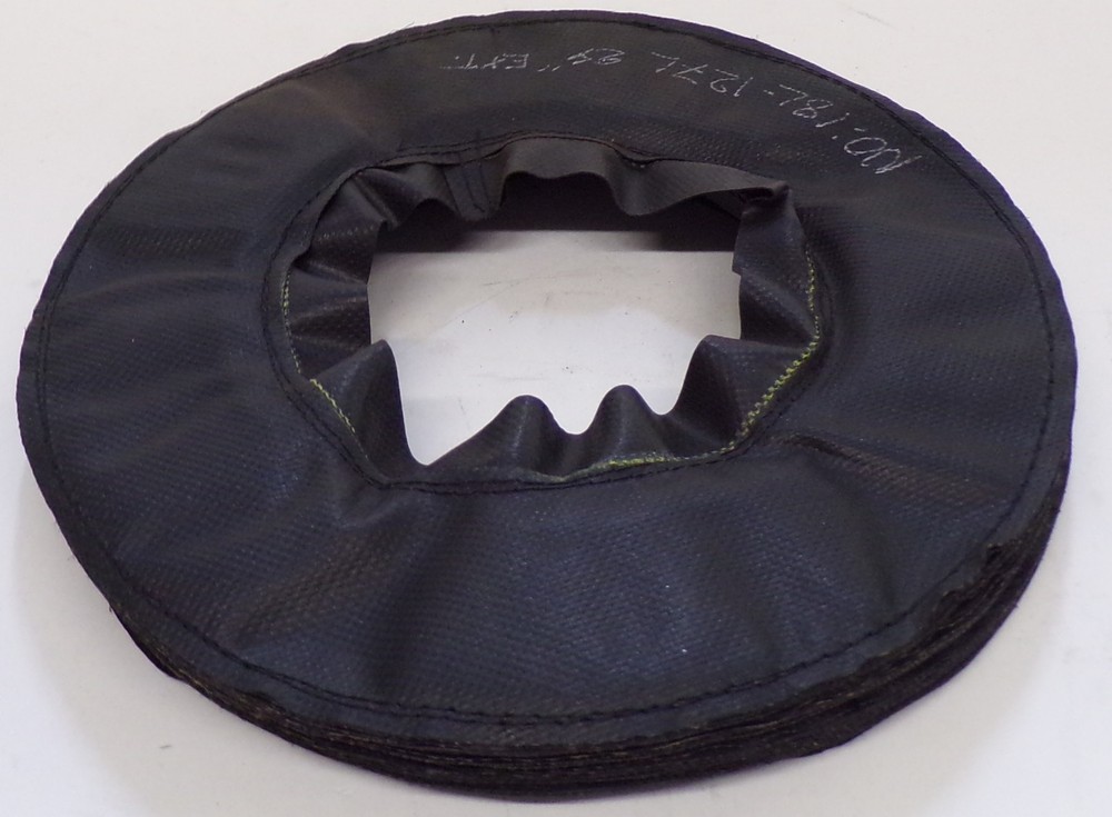 UNKNOWN BRAND BOOT BELLOWS, 30'' LENGTH, DIAM 7 1/8''