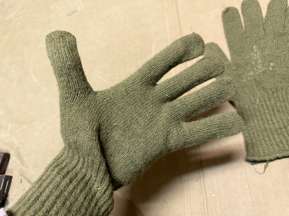 ORIGINAL POST WWII US ARMY WINTER MITTENS GLOVES INSERTS-LARGE