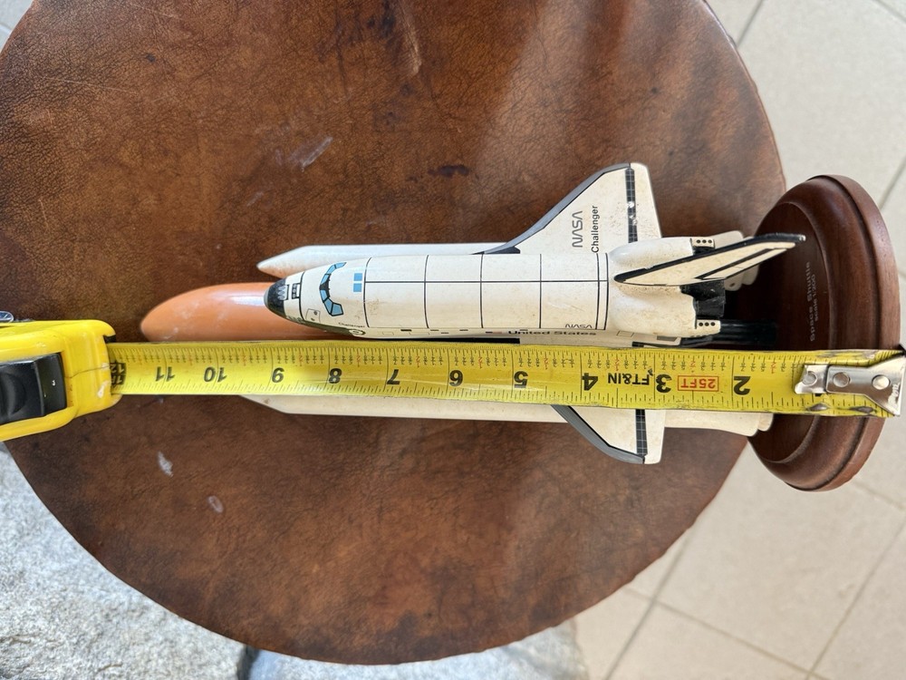 NASA Space Shuttle, SPACE, Astronaut Challenger Items