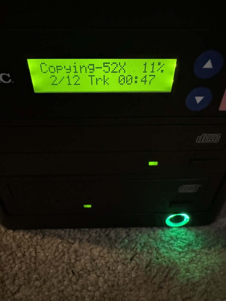 TEAC 1X1 Stand Alone Black Buffer Memory 16x CD Duplicator - Model CDW-D11 ****