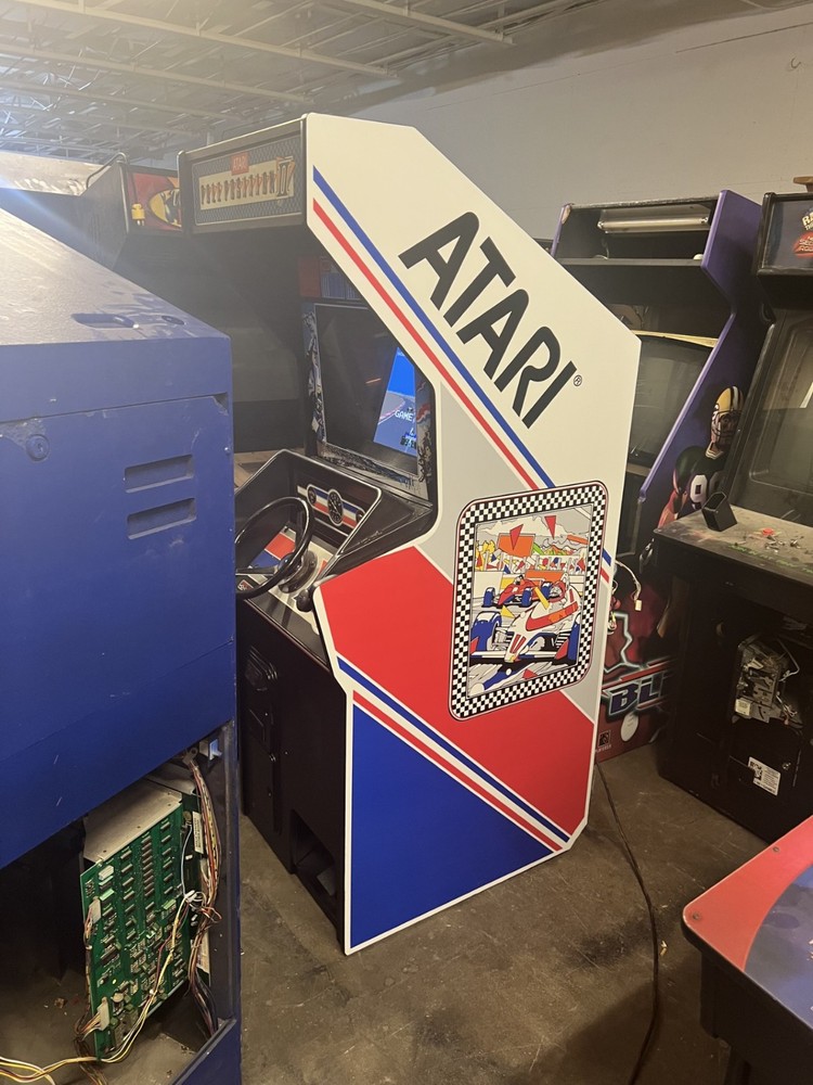 POLE POSITION II ARCADE MACHINE by ATARI 1982 (EXCELLENT CONDITION)