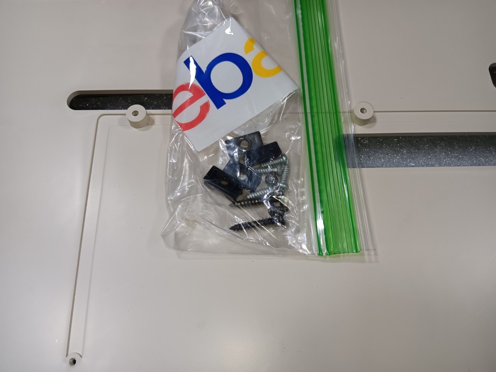 TANDY TRS-80 MODEL 2000 EXACT-INTACT-EMPTY BOTTOM CASE w/SPEAKER & SCREWS-SEE