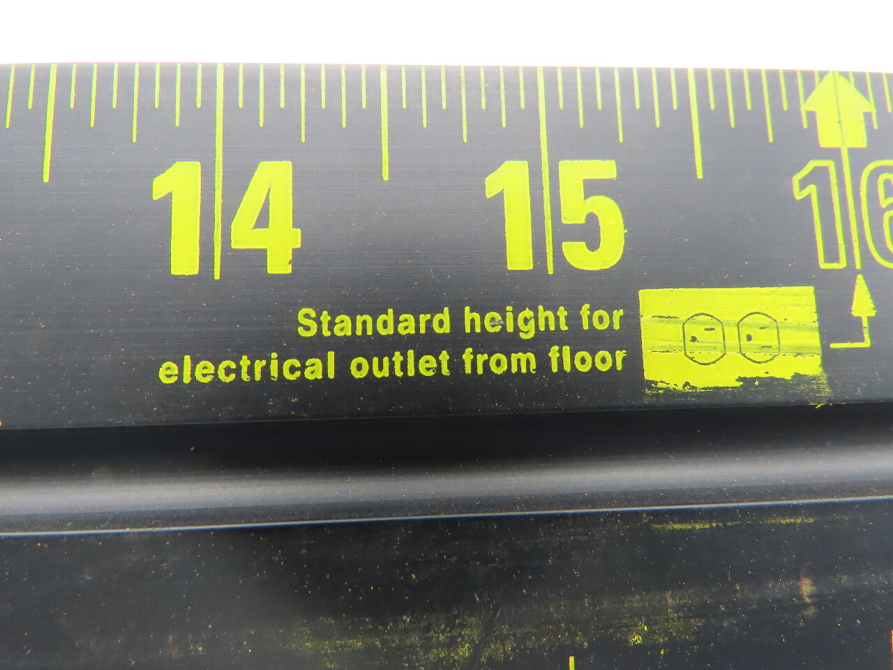Stanley 45-101 24" Straight Edge Cutting Safety Ruler Wallpaper Sheet Rock