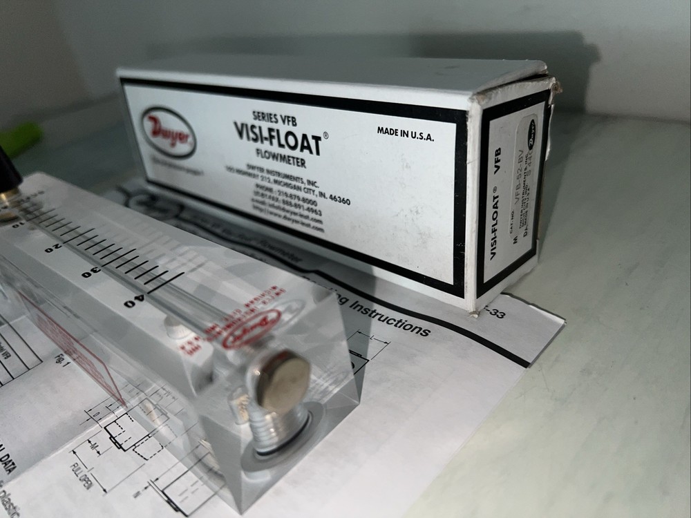 Dwyer VFB-52-BV Visi-Float Flowmeter ~New