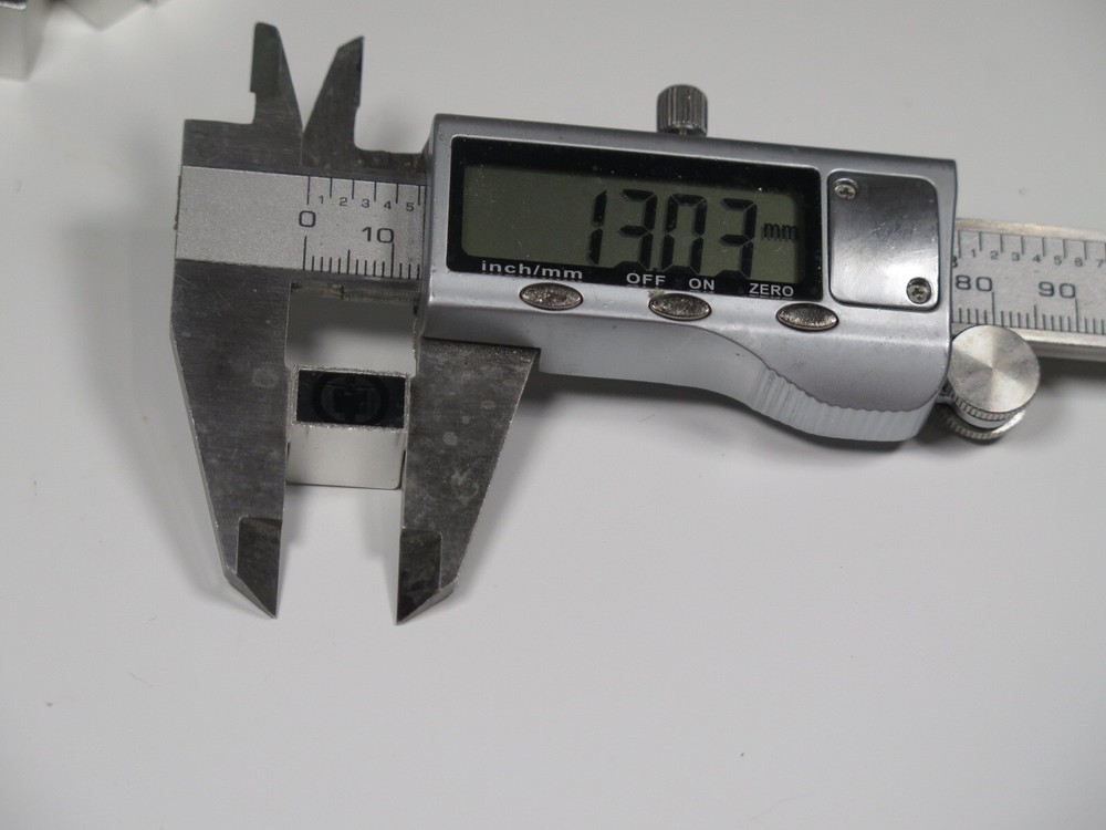 1 piece Marantz 4400 Push Button Square Knobs Short Version