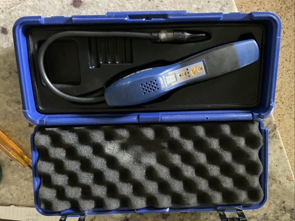 Yellow Jacket Accuprobe Uv