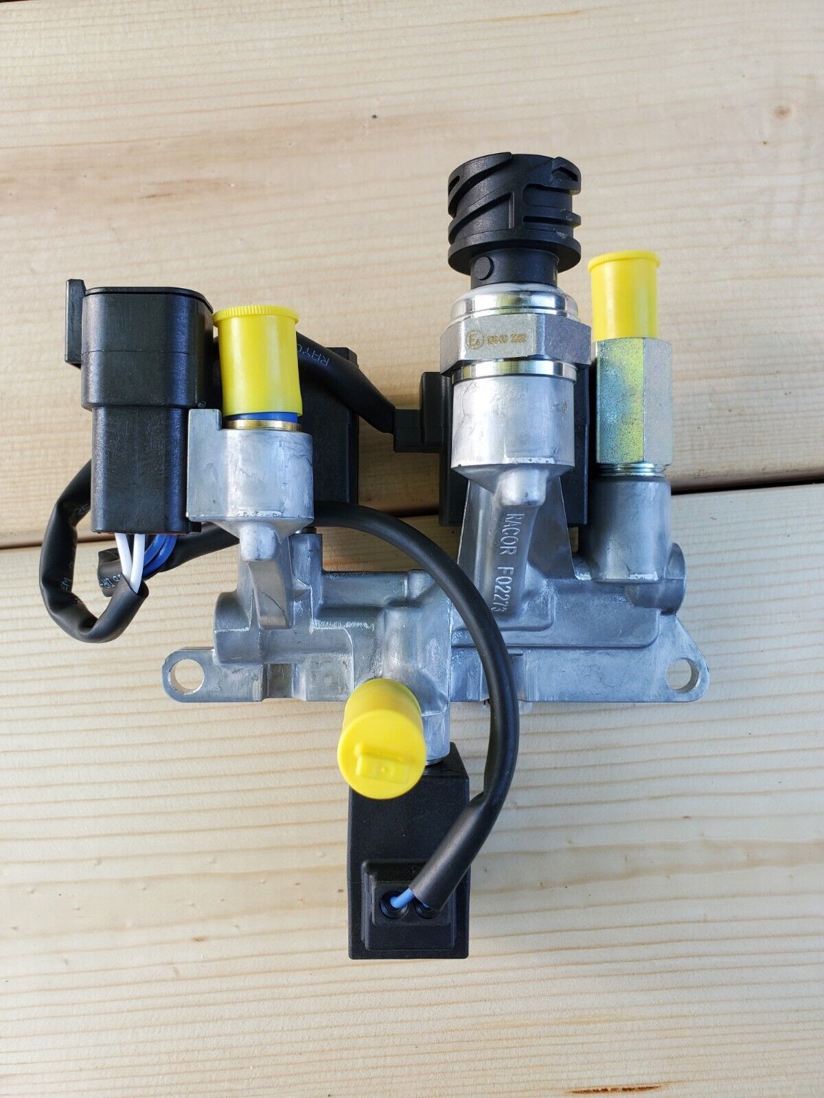 Fuel Filter Dosing Module 23099630 For VOLVO D13