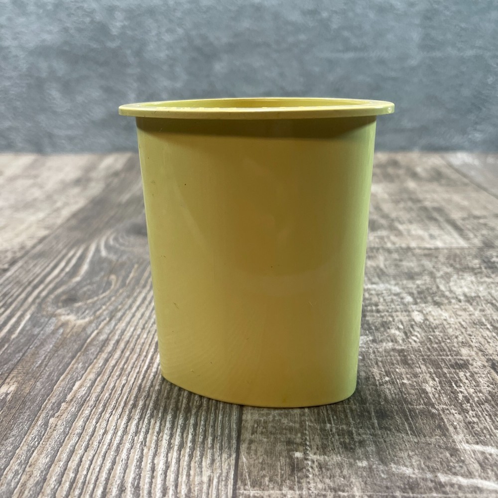 Oster Regency Kitchen Center Replacement Part Food Processor Pusher