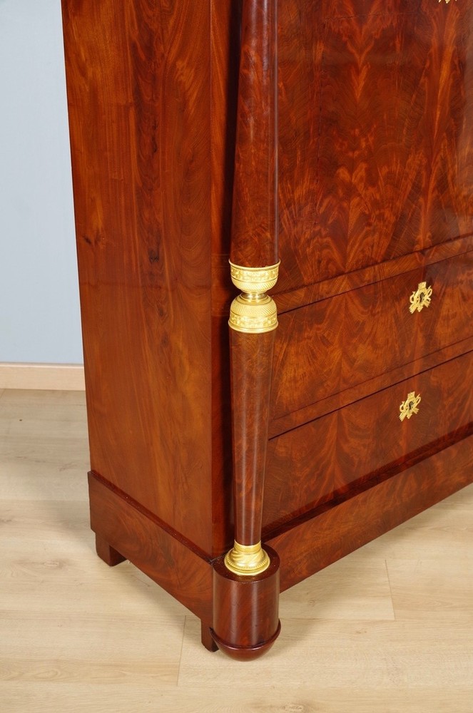 Empire Era Secretary
