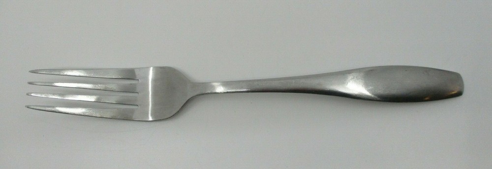 HAMPTON STAINLESS GOURDON SATIN DINNER FORK  - 7 7/8'' - 11P