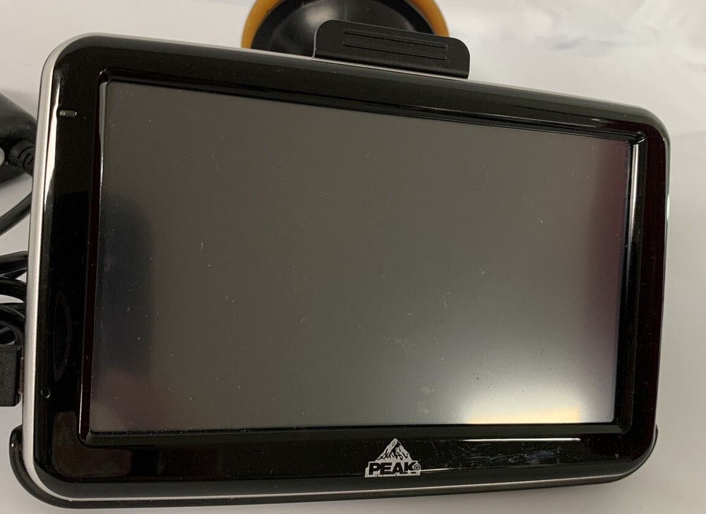 Peak Performance GPS Navigation System 5" Widescreen Used