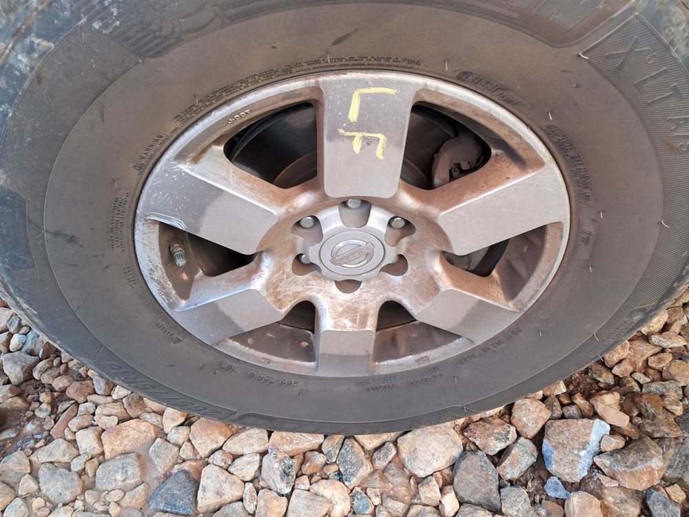 PATHFINDR 2005 Glove Box 4789389