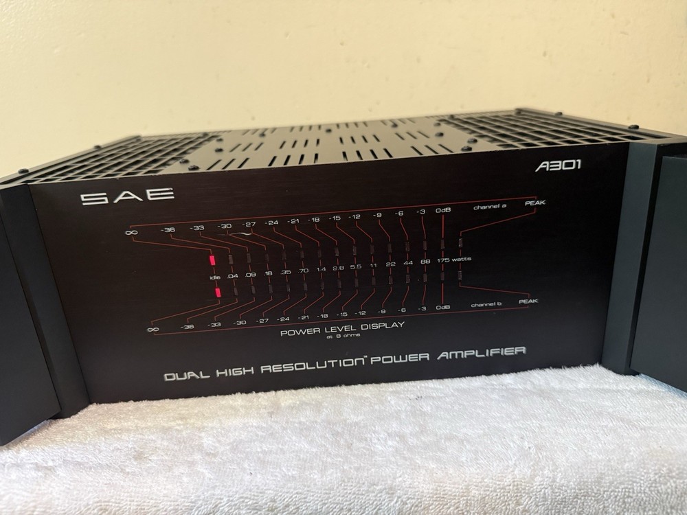 SAE A301 High Resolution amplifier