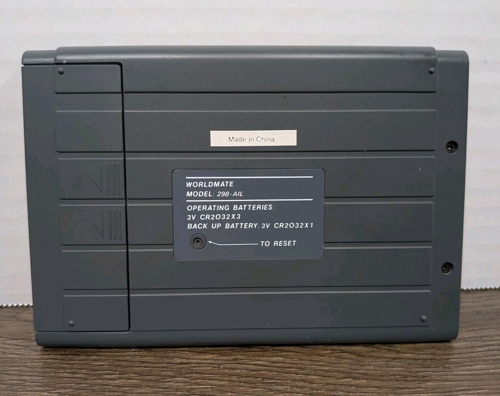 Worldmate Model 298-AIL Electronic Language Translator Currency - Tested