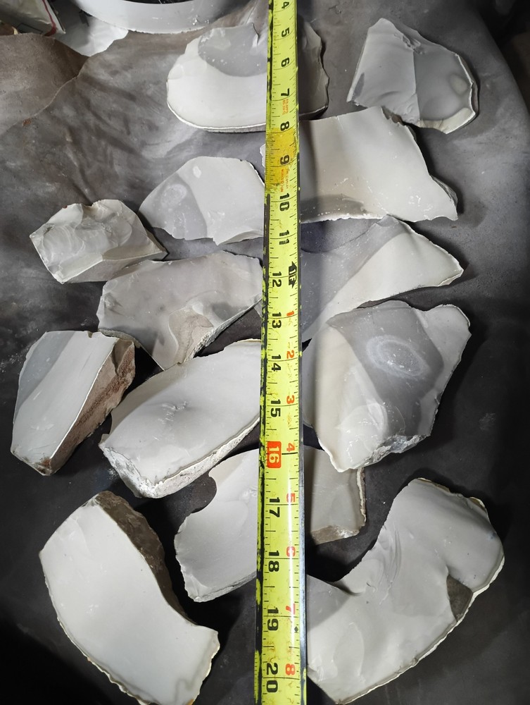 Extra Large Flint Flakes ($5.00 Per Lb)