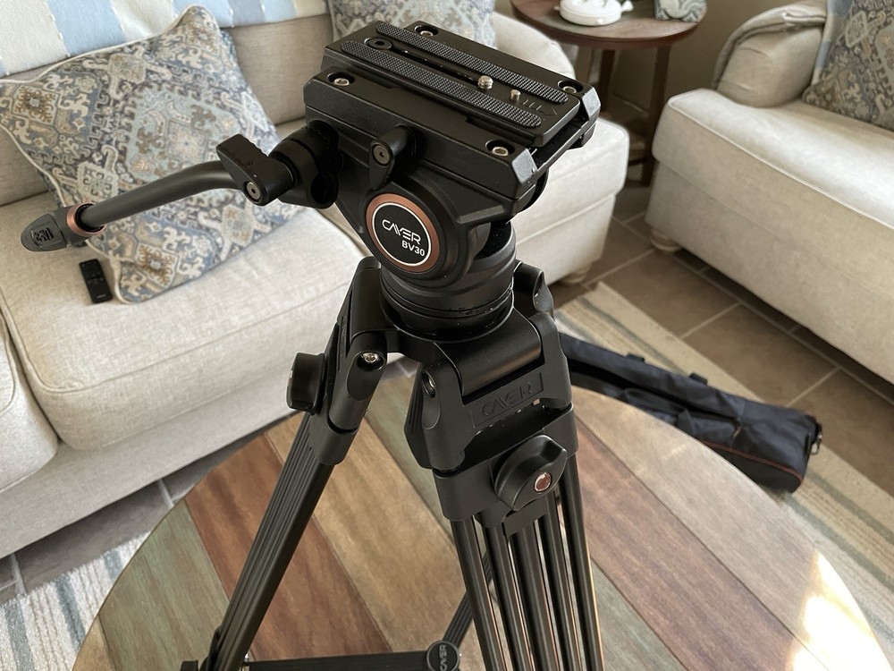 CAYER Tripod w/ Padded Carrying Case