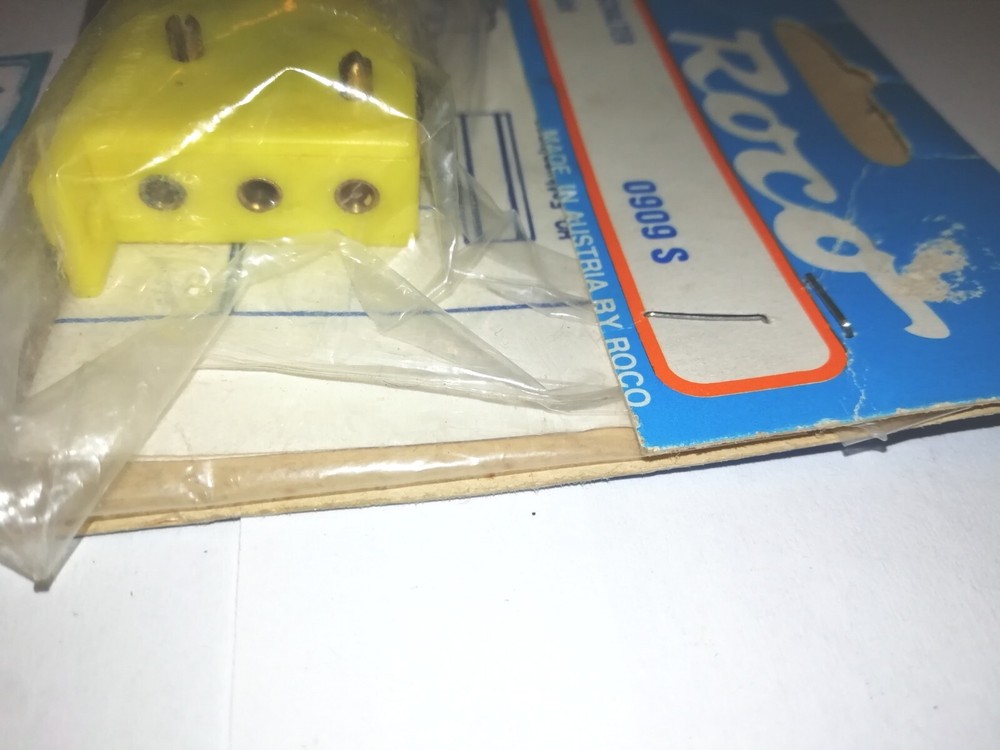 ROCO 0909S SWITCH X EXCHANGE, NEW.
