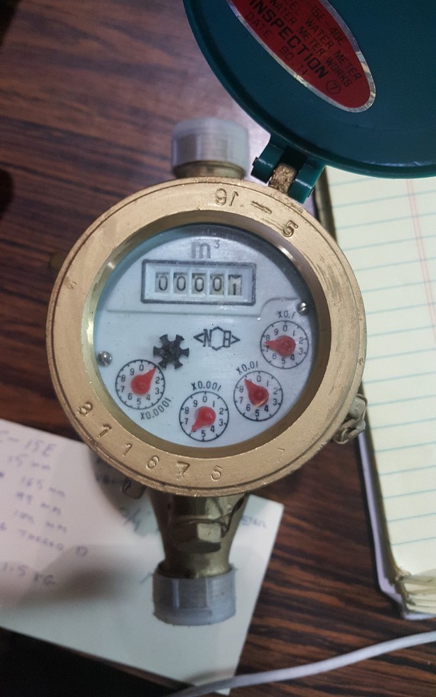 MULTI JET DRY TYPE VANE WHEEL WATER METER  " USED "  3/4 " MNPT