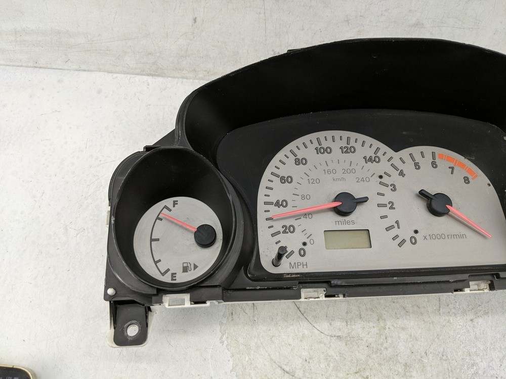 2000-2002 Mitsubishi Eclipse Speedometer Instrument Cluster Gauges HYZPC