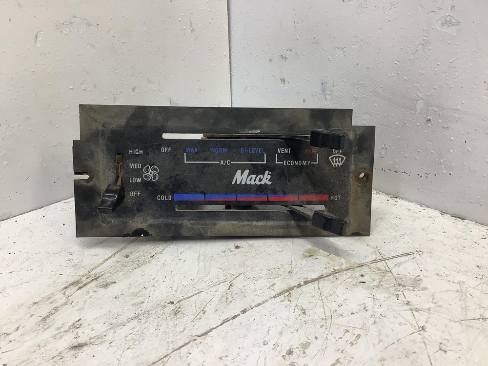 Mack CH600 Heater A/C Temperature Controls - Used